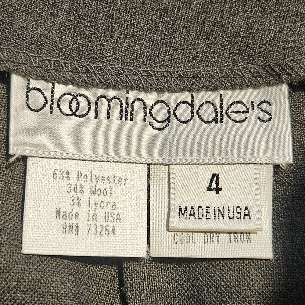 Bloomingdale vintage gray pencil skirt